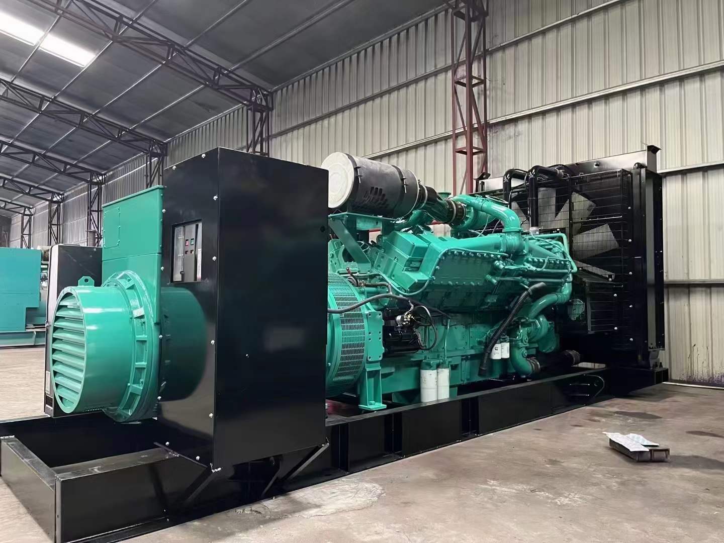 饶平如何降低 800kW 柴油发电机输出电流的波动？
