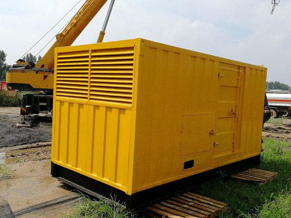 饶平100kW柴油发电机组在什么情况下需要更换机油？