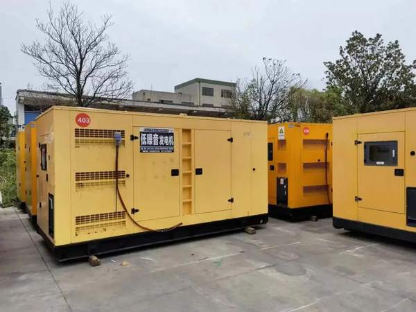 饶平如何检查柴油发电机的空气滤清器是否需要更换？