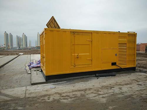 饶平合同中关于乙方责任导致工期延误的赔偿标准应该如何制定？