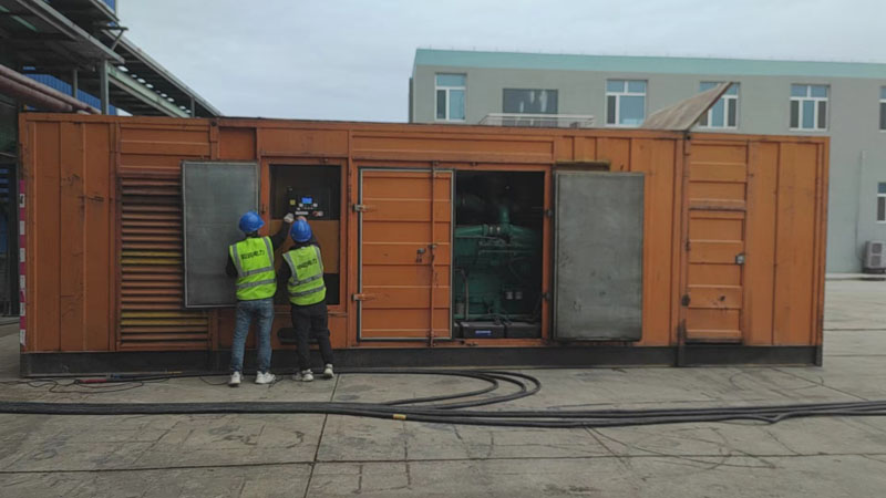 饶平如何检查柴油发电机组的机油油位？